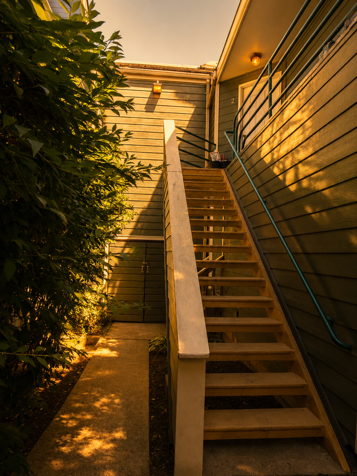 Evanston Apartments - Photo 3 of 5