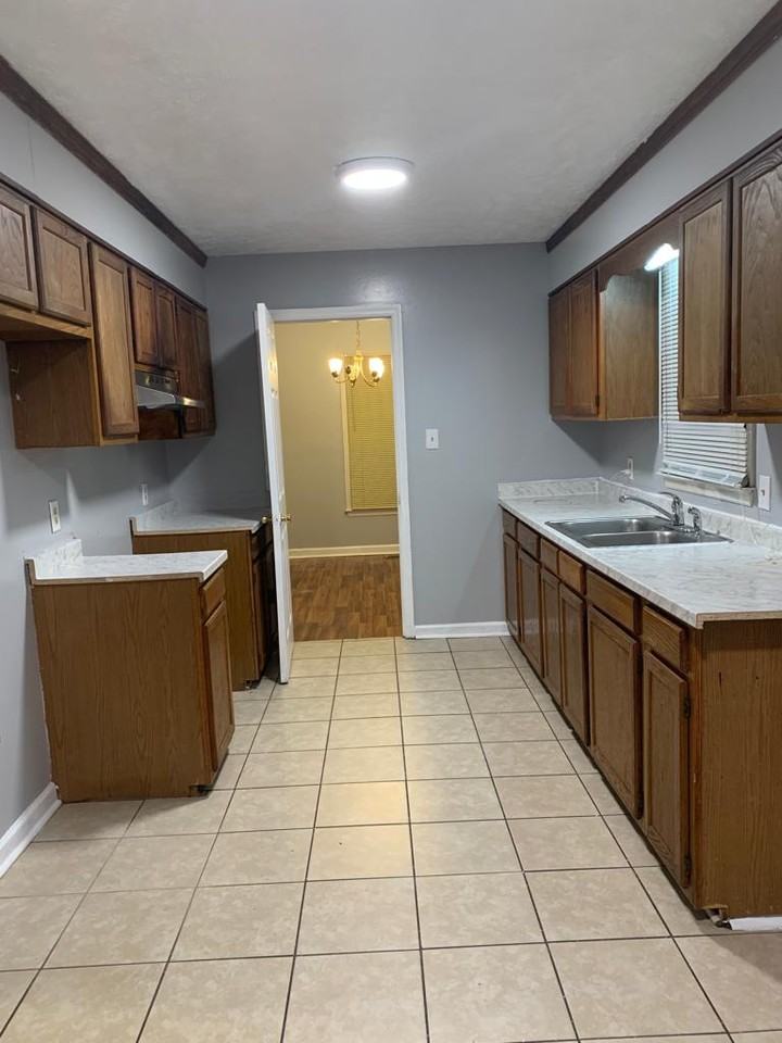 109 Dallas St - Photo 4 of 16