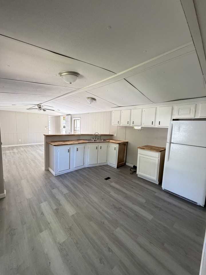 Acorn Village Ln - Photo 4 of 11
