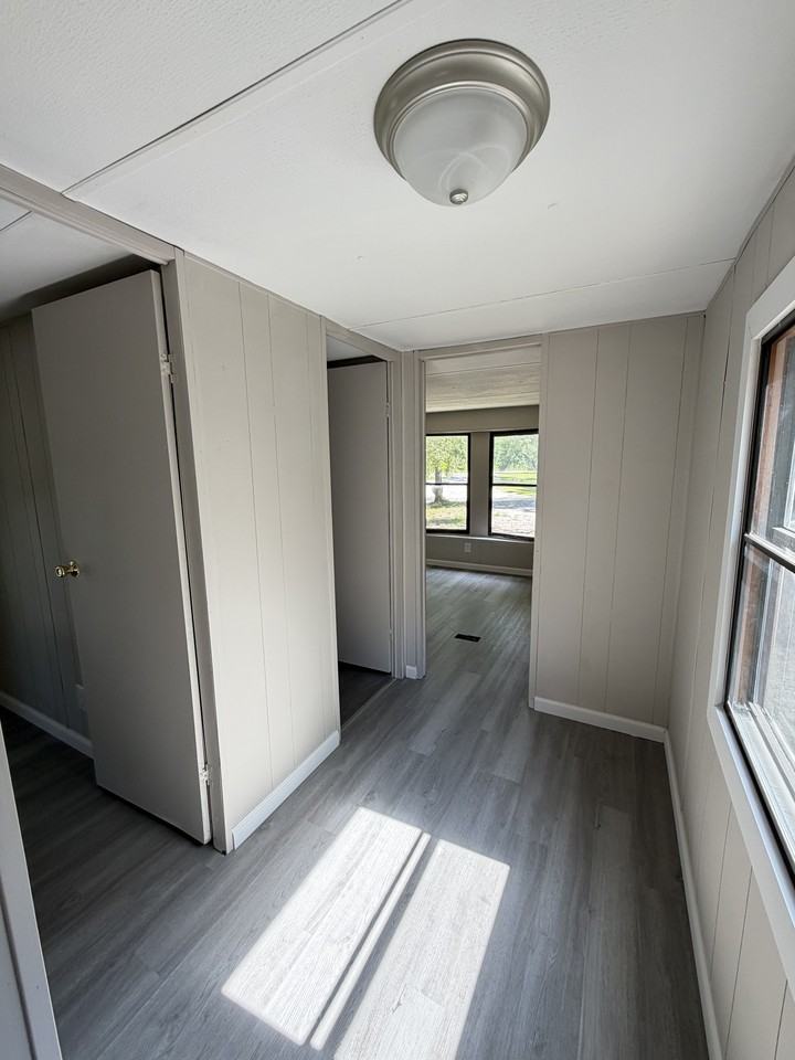 Acorn Village Ln - Photo 7 of 11