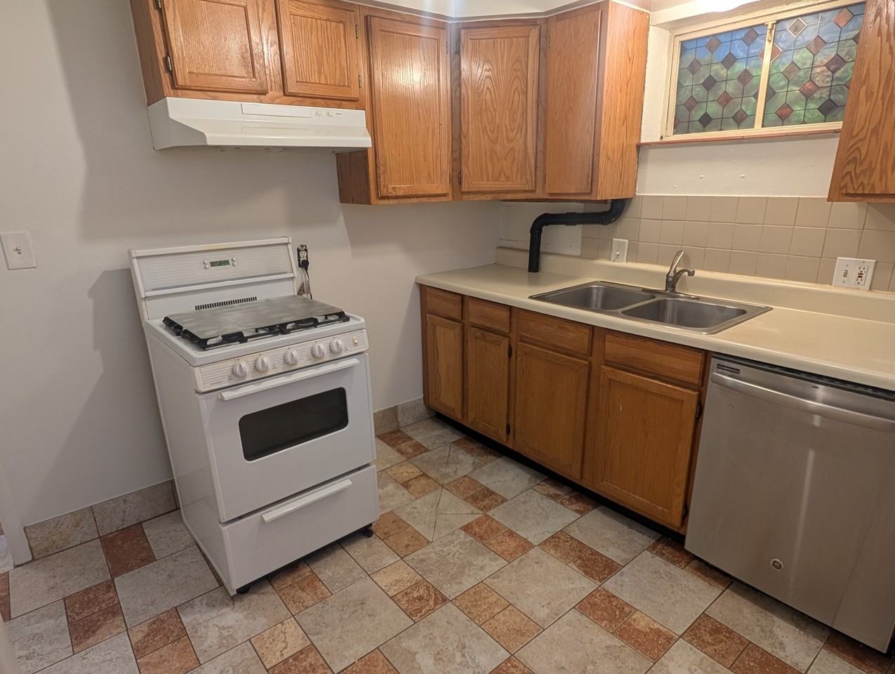 525 Clayton St #BS - Photo 7 of 16