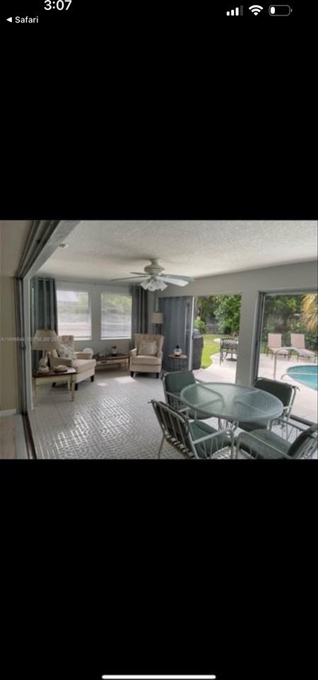 1241 Manor Dr - Photo 5 of 9