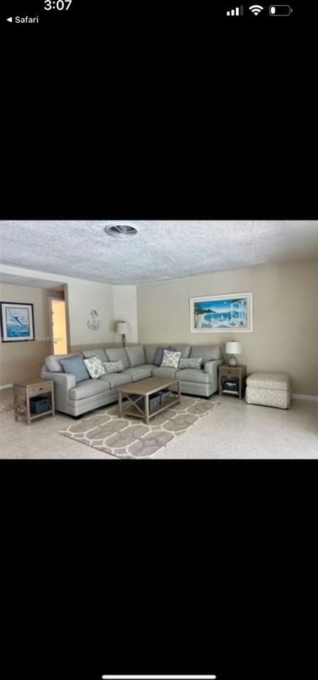 1241 Manor Dr - Photo 6 of 9