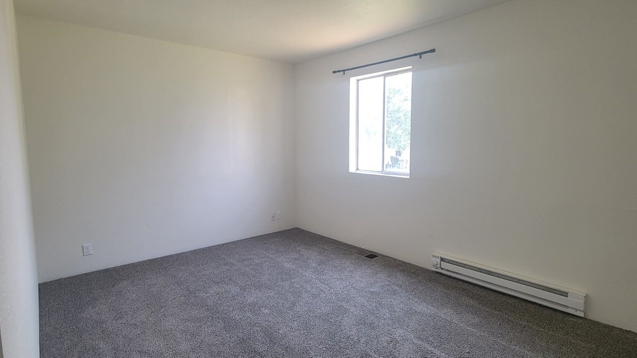 605 W 1st Ave #605W1stAVE - Photo 6 of 13