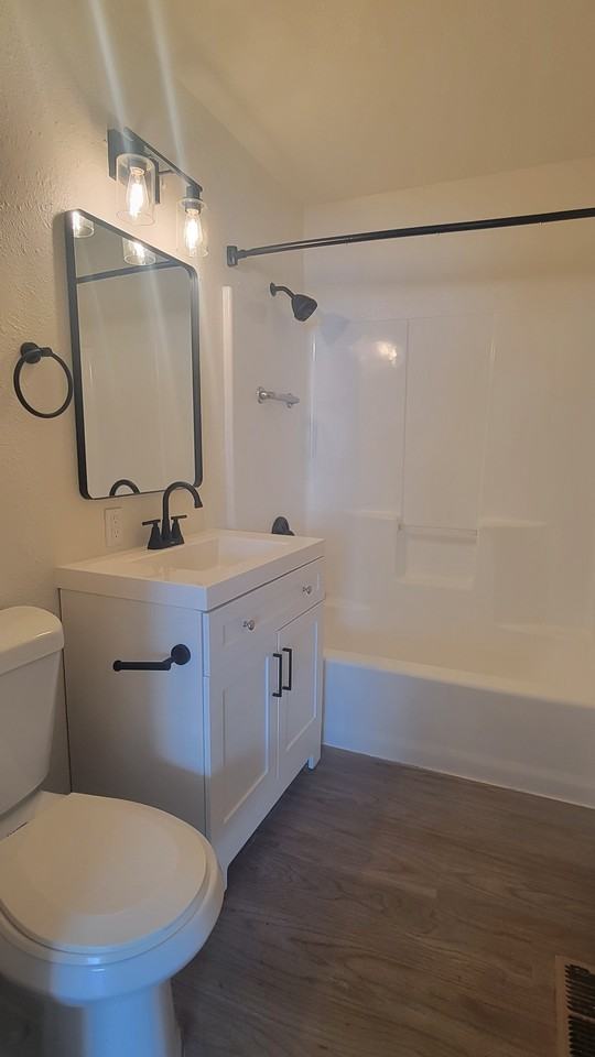 605 W 1st Ave #605W1stAVE - Photo 7 of 13