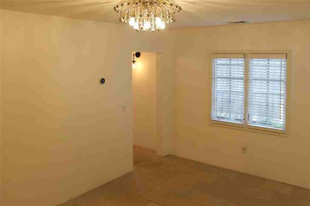 1205 Sylvan Cir Ne ##1 - Photo 7 of 19