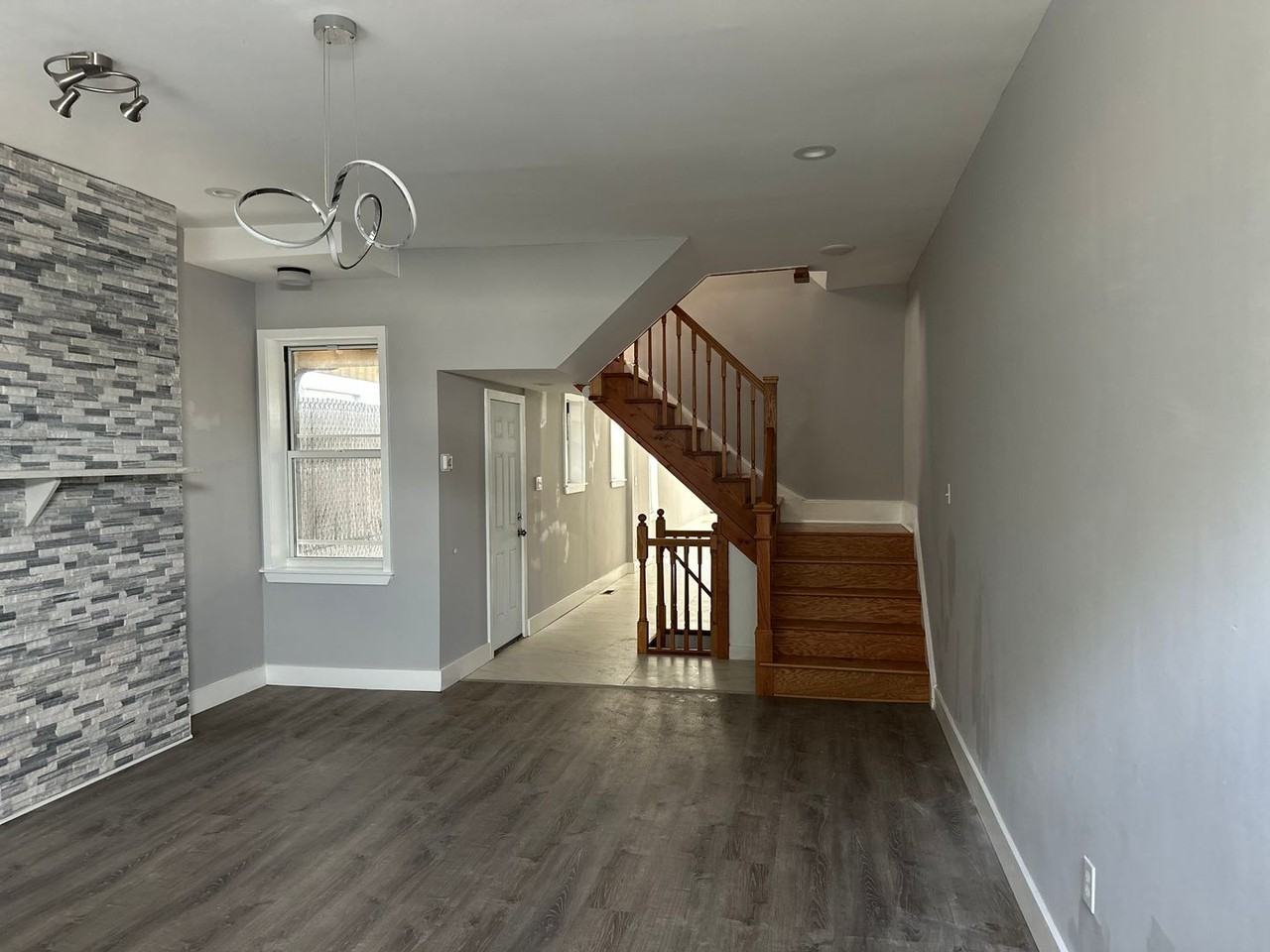1512 N 4th St - Photo 2 of 9