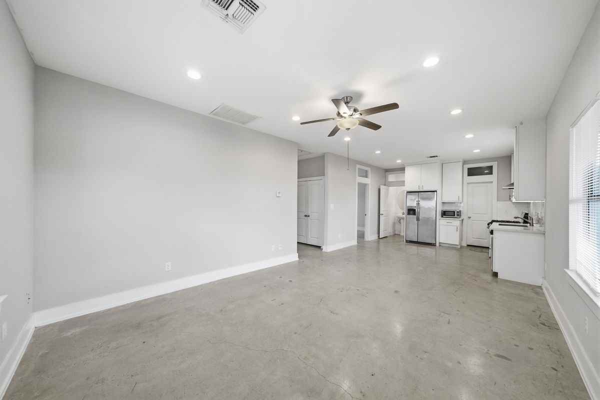 603 Edgewood St - Photo 4 of 20