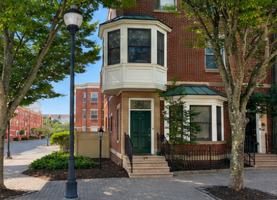 featured image of 19 Hiram Sq