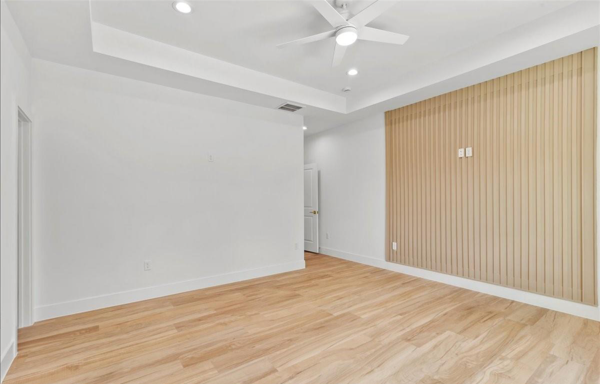 8323 Observatory St - Photo 7 of 15