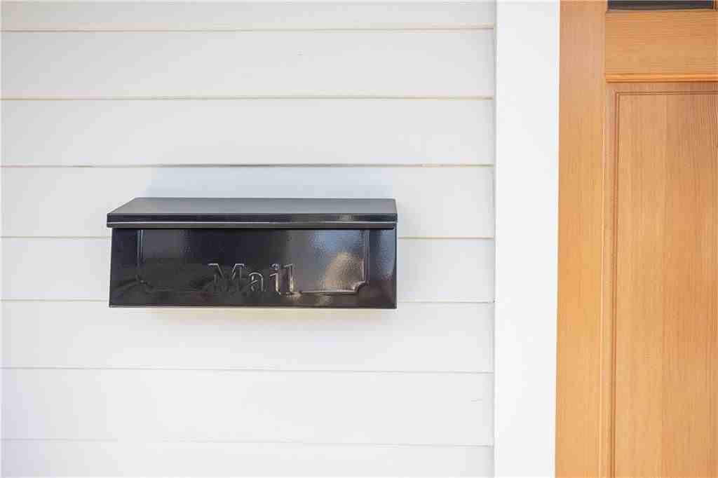 4 Gladding Ct - Photo 4 of 50
