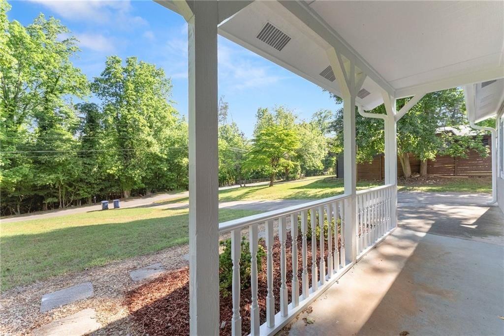 2050 Shaffer Rd - Photo 2 of 27