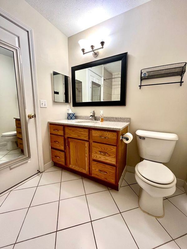 4417 Inverness St - Photo 5 of 20