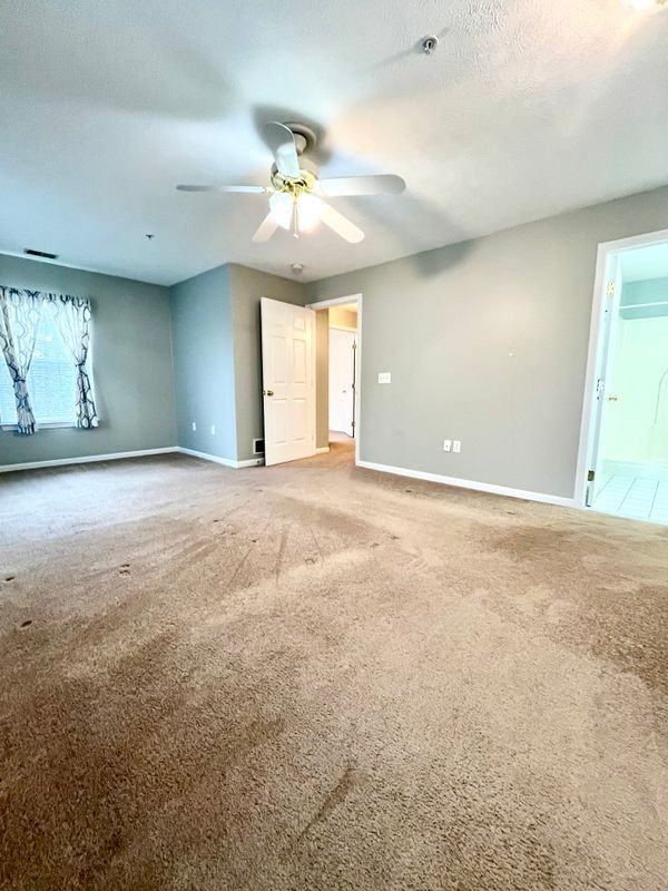 4417 Inverness St - Photo 6 of 20