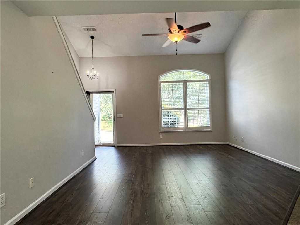3331 Serenade Ct - Photo 7 of 29