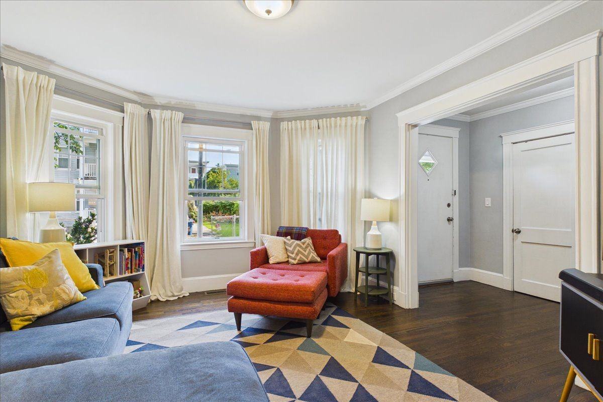 53 Torrey St - Photo 4 of 23