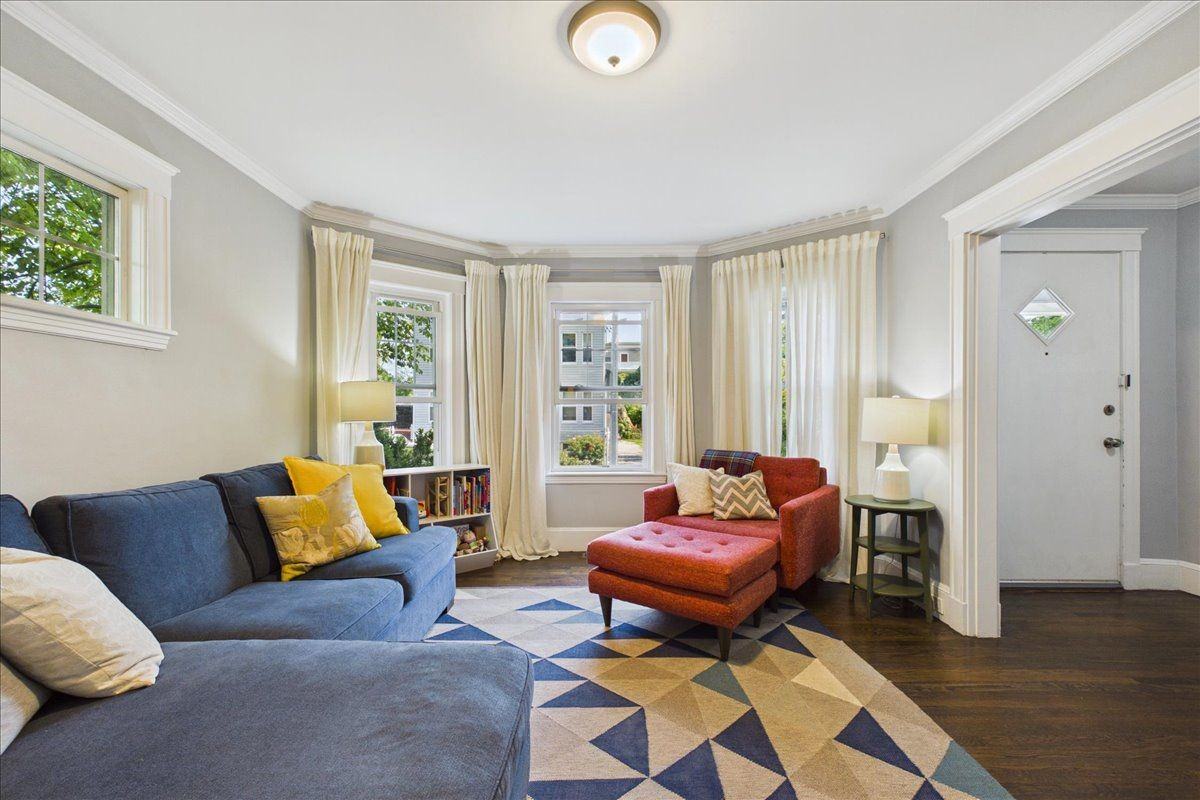 53 Torrey St - Photo 5 of 23