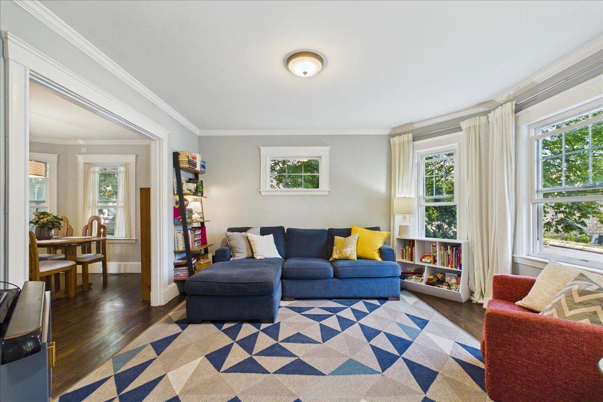 53 Torrey St - Photo 7 of 23