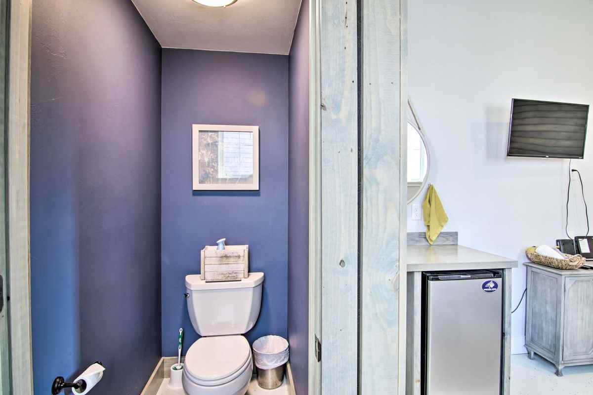 4208 Benepe St ##B - Photo 6 of 34