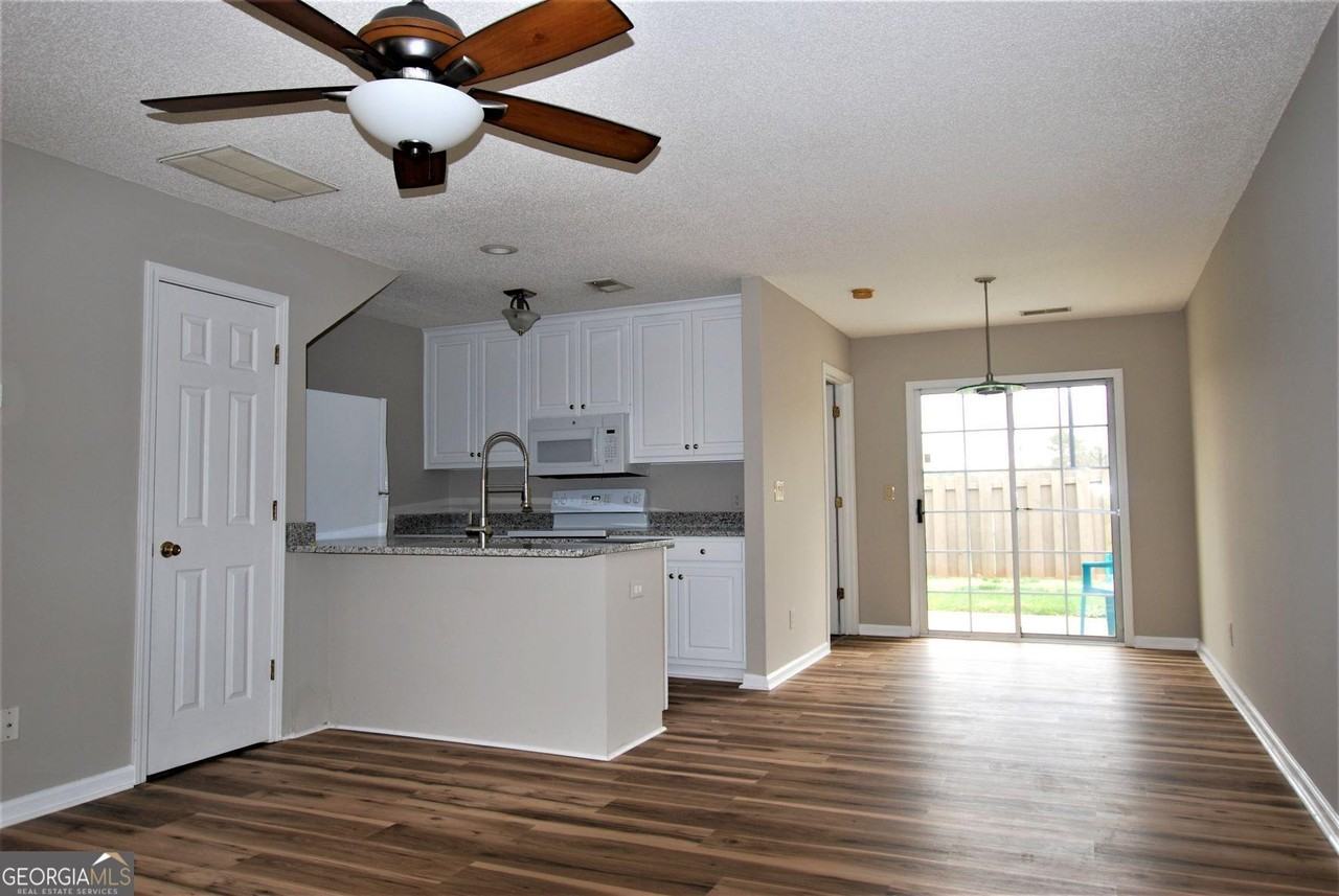 2874 Florence Dr - Photo 3 of 3