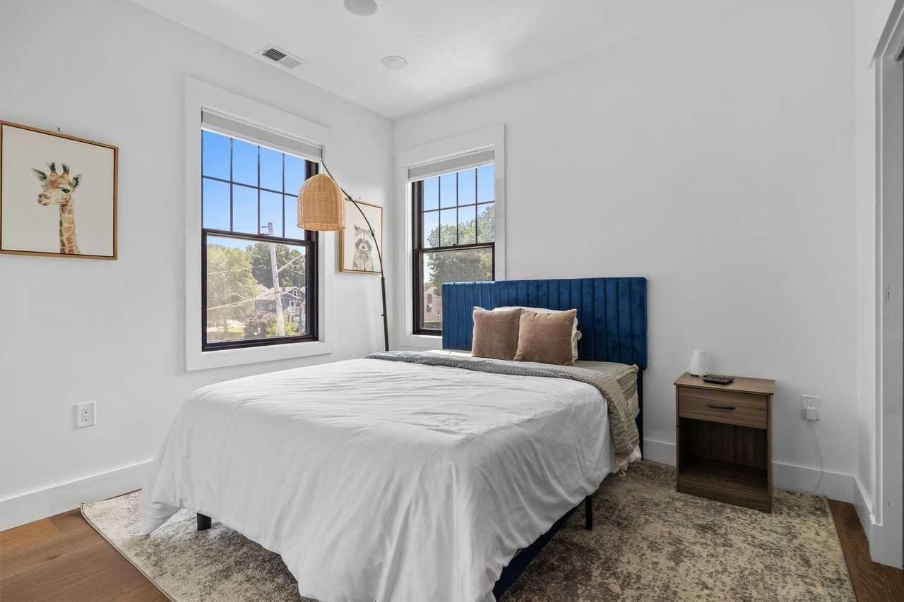 19 Shirley Rd - Photo 5 of 22