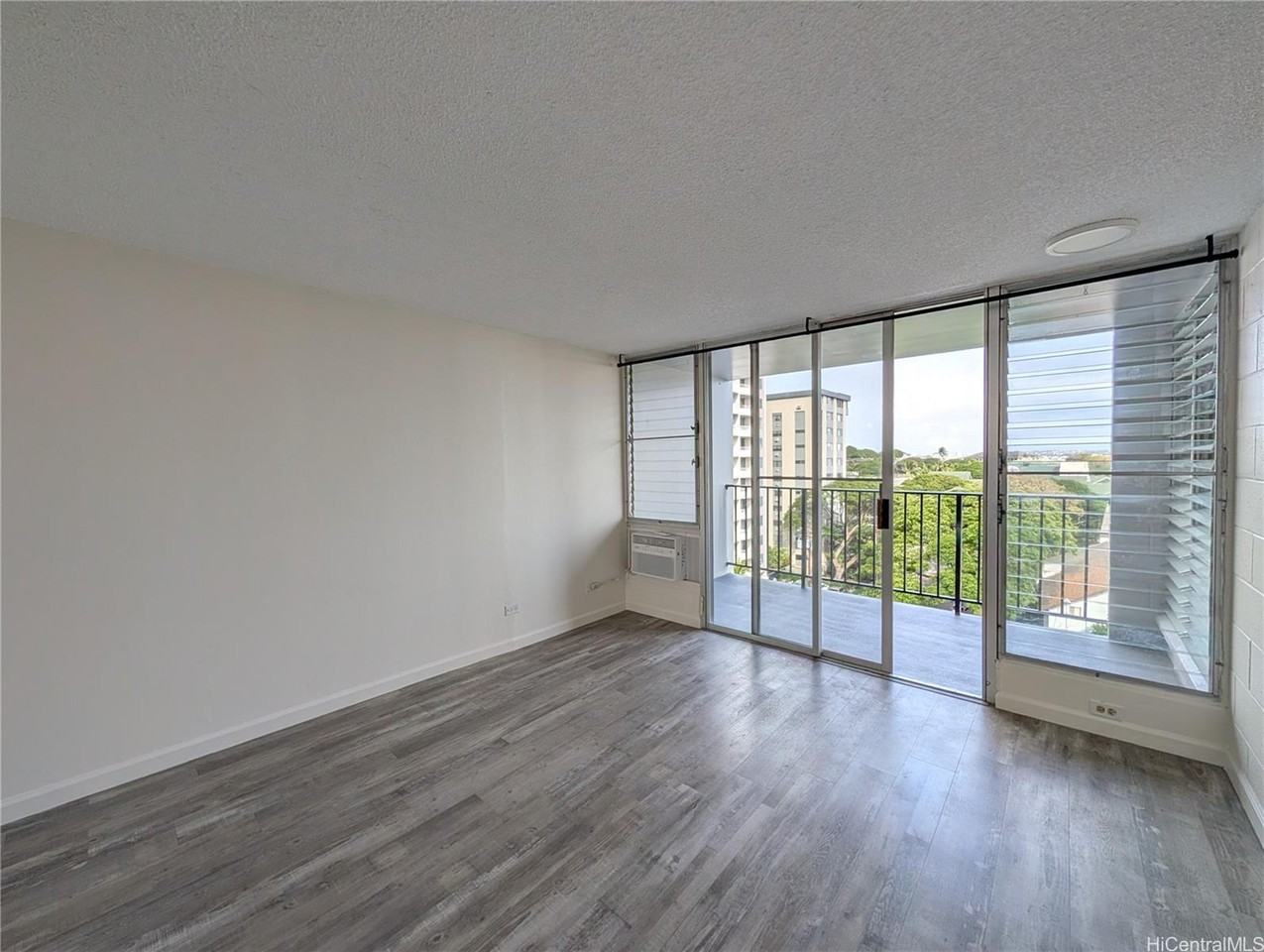 1541 Dominis St #1101 - Photo 5 of 17