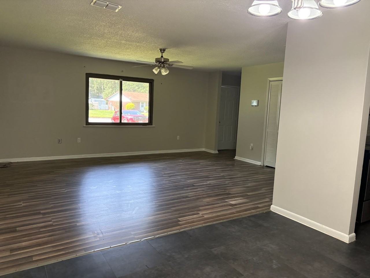 720 Thornwood Way - Photo 3 of 13