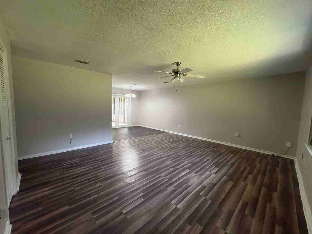 720 Thornwood Way - Photo 4 of 13