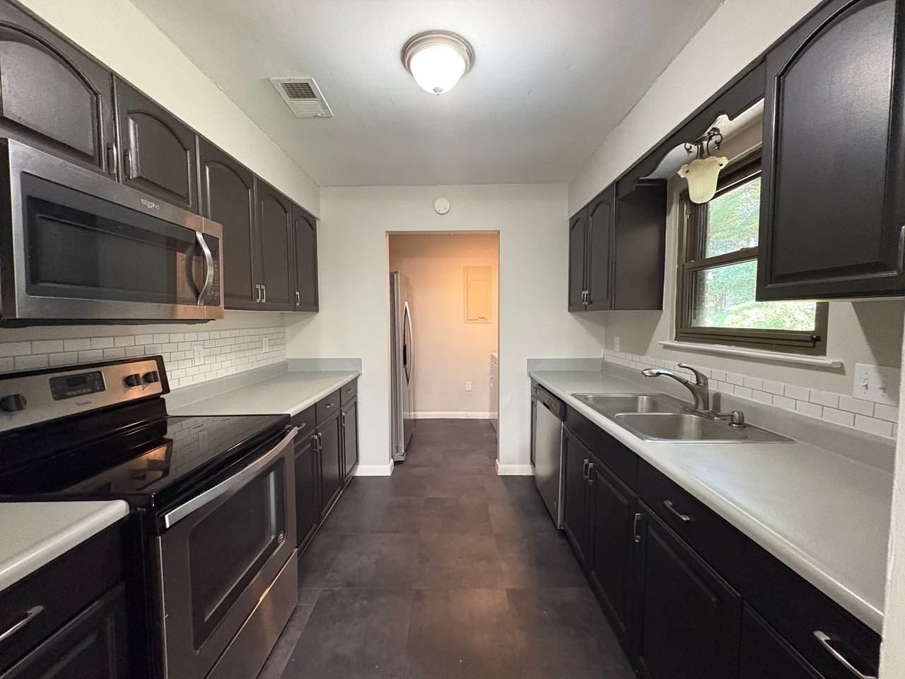 720 Thornwood Way - Photo 5 of 13