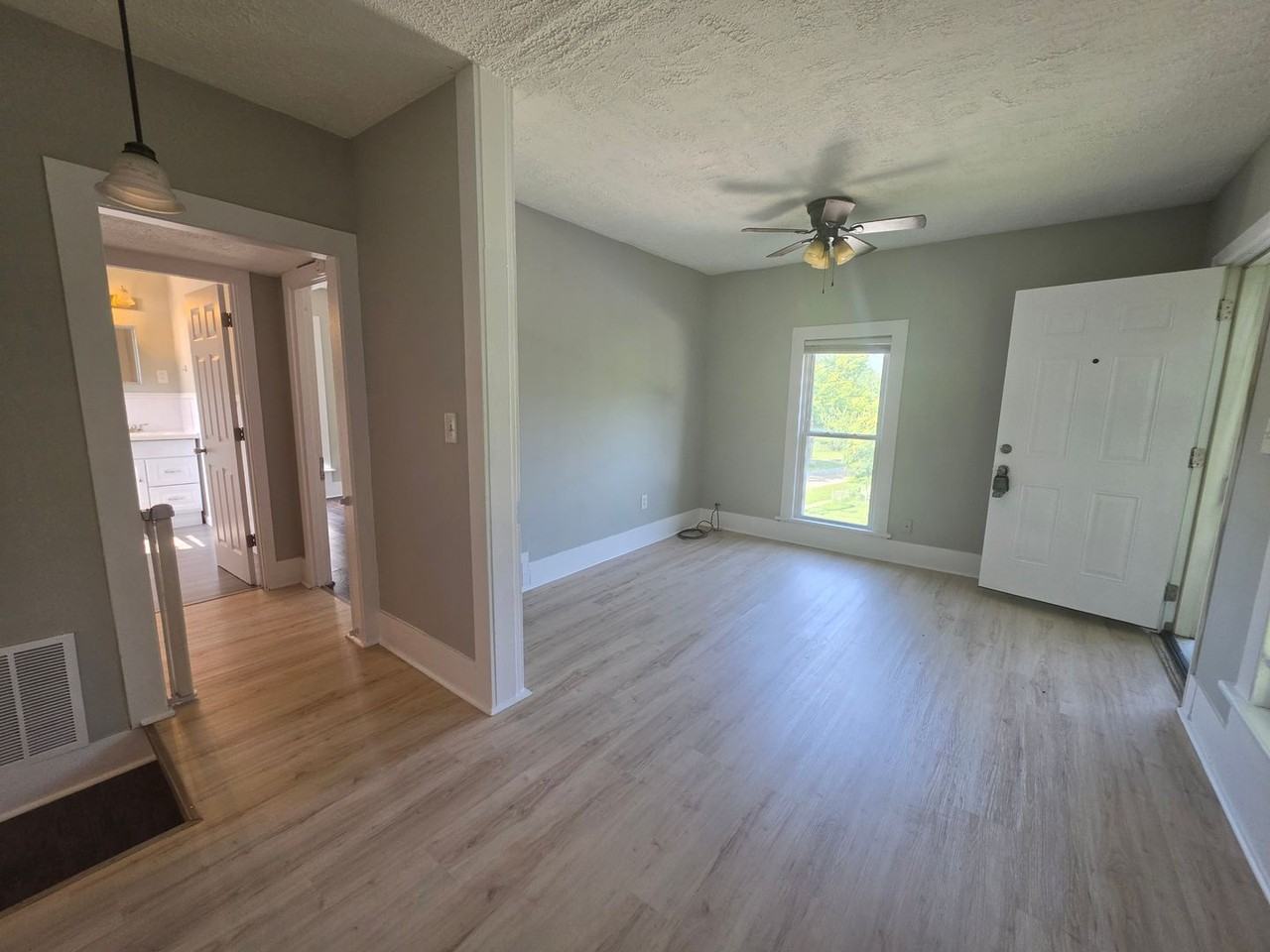 245 Cherry St - Photo 4 of 13
