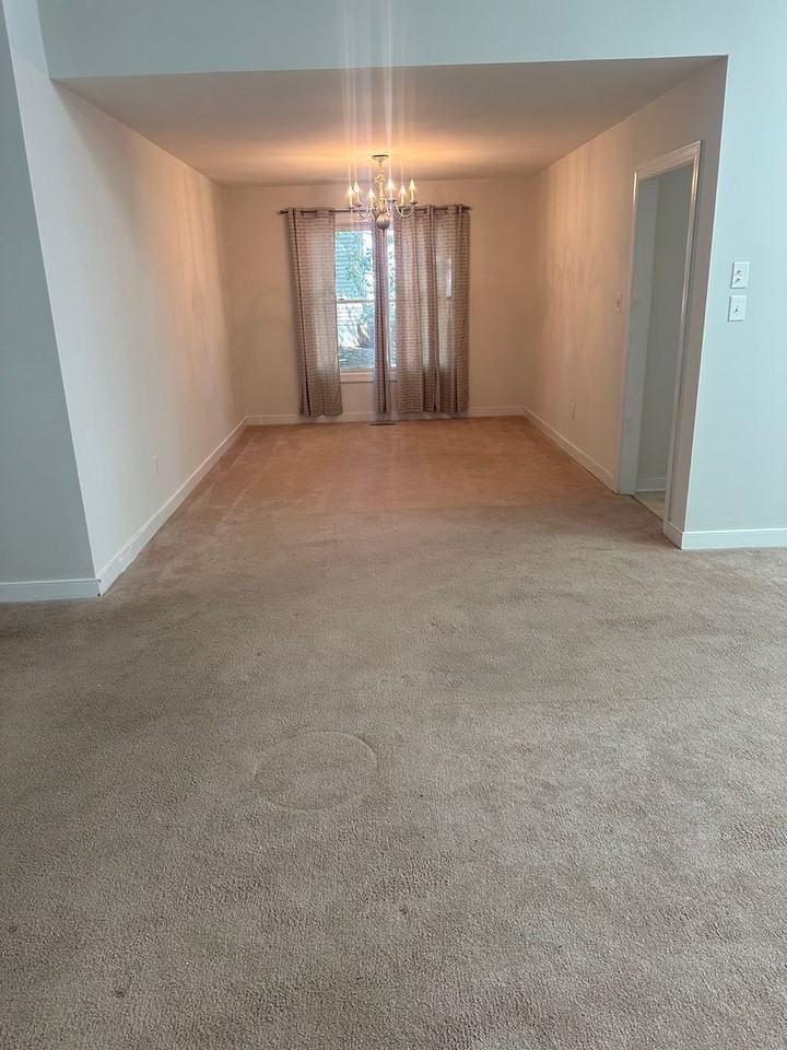 12904 Church Ct - Photo 3 of 11