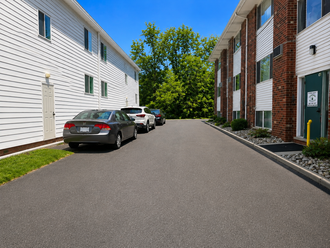 45 Rhodes Ave - Photo 2 of 11