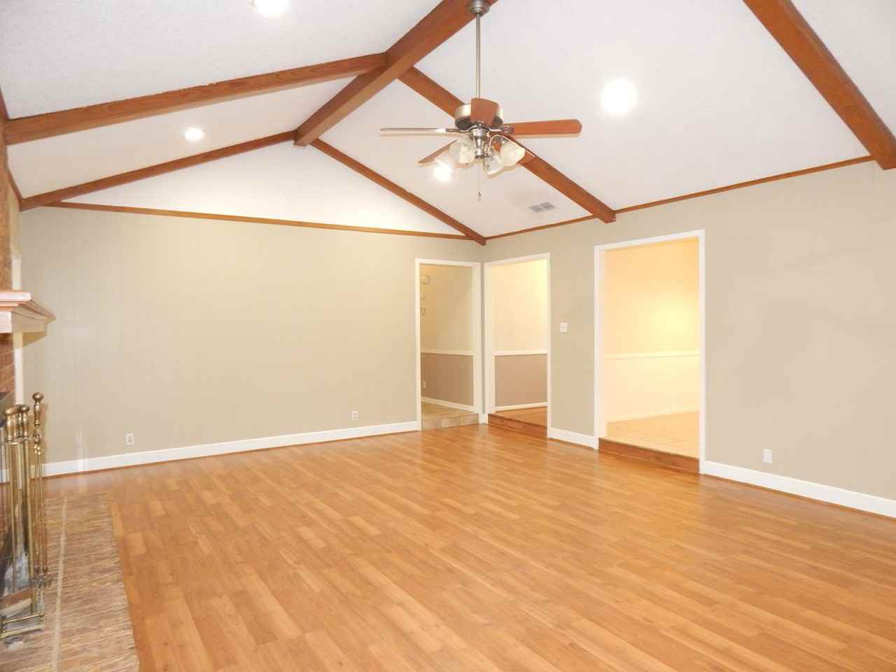 905 David Dr - Photo 5 of 41