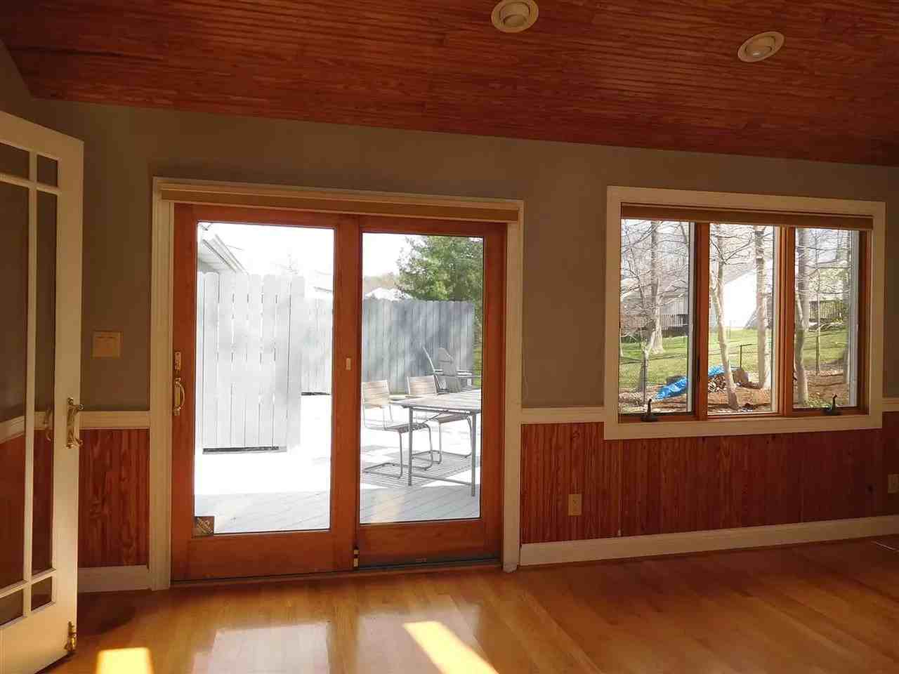2291 S Sweetbriar Ct - Photo 4 of 16