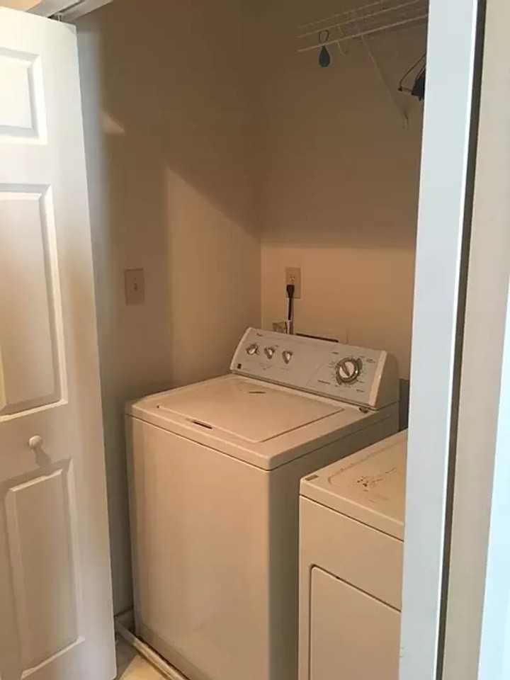 2291 S Sweetbriar Ct - Photo 5 of 16
