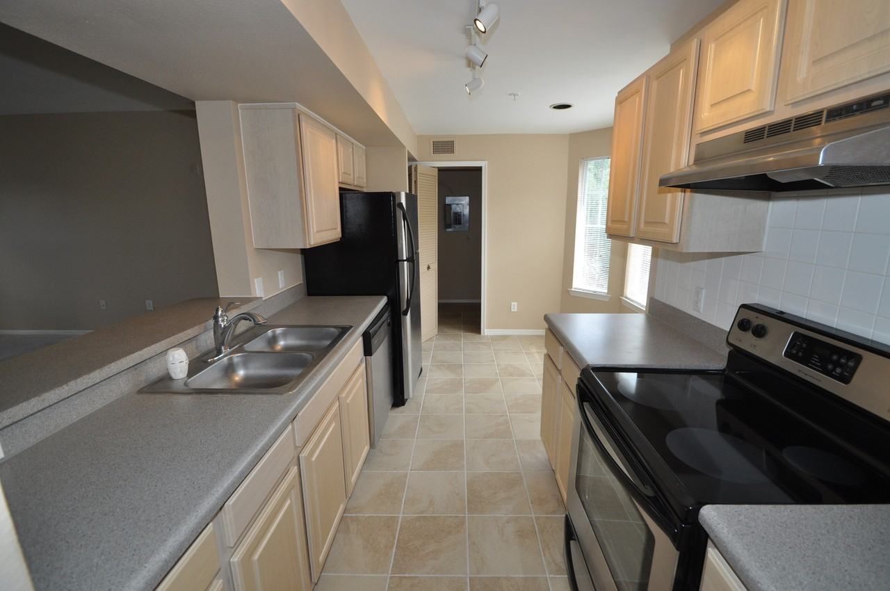 408 Summit Ridge Pl #316 - Photo 2 of 12