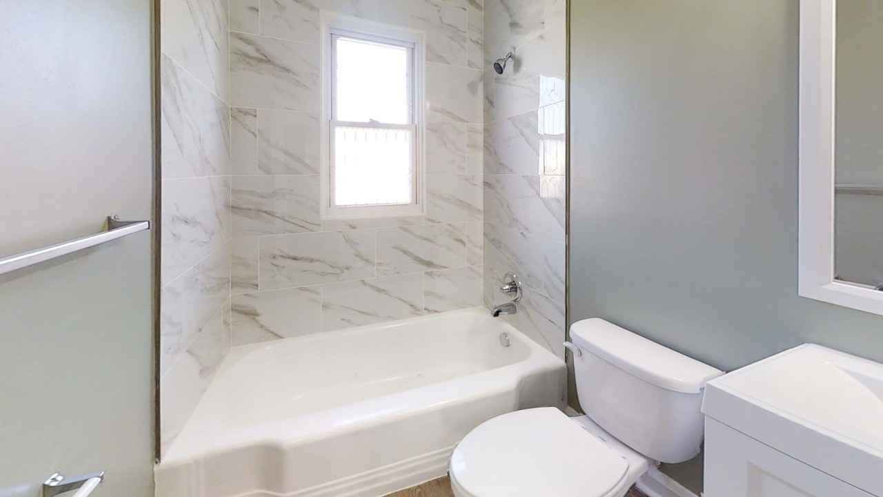 33 Mitchell Ave - Photo 6 of 8