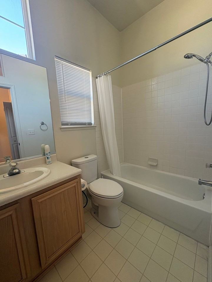 1369 Ridge Point Dr - Photo 2 of 17
