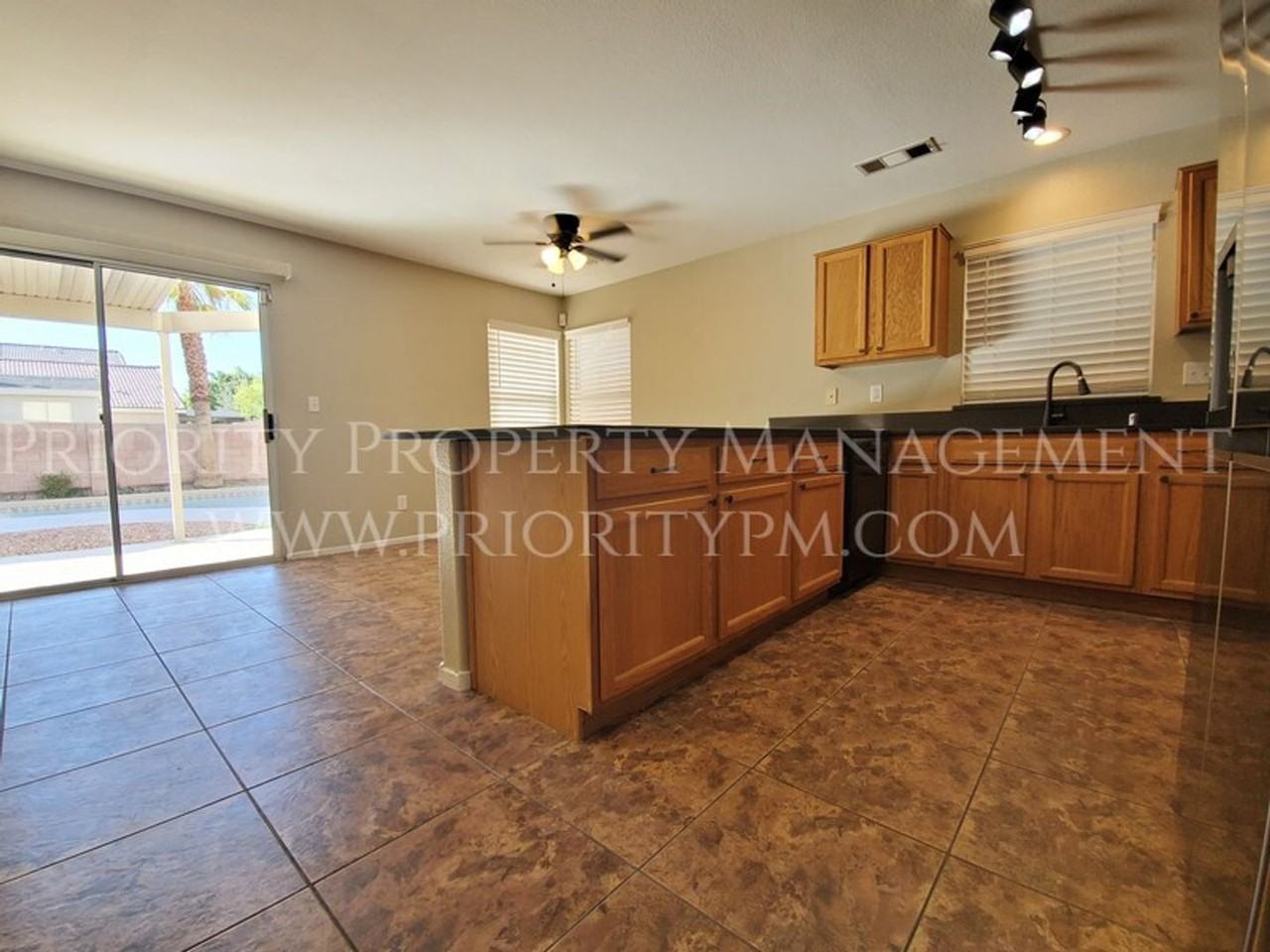 5749 Typan St - Photo 4 of 16