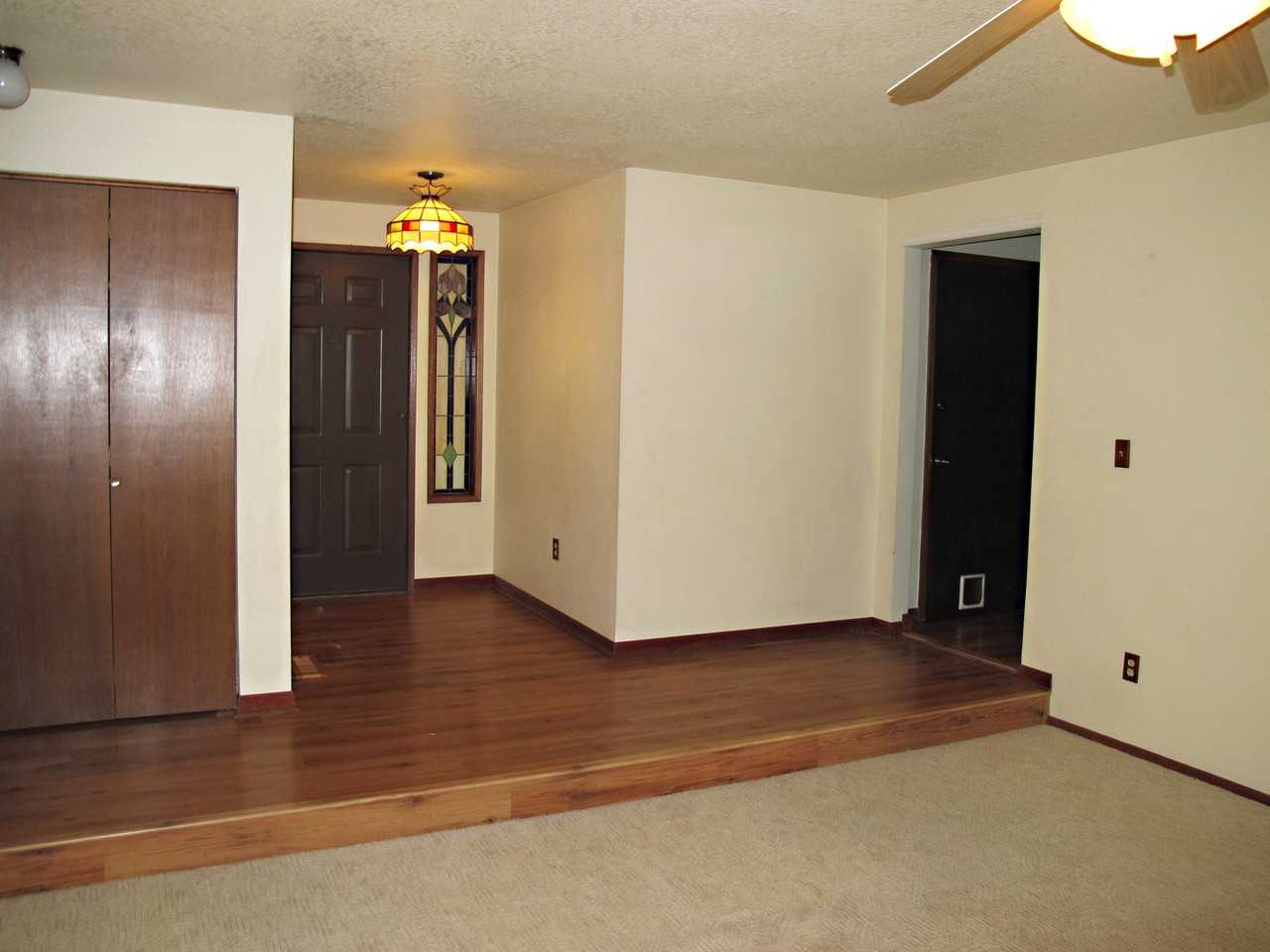601 Nw Ensign Dr - Photo 2 of 25