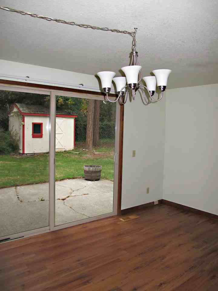 601 Nw Ensign Dr - Photo 7 of 25