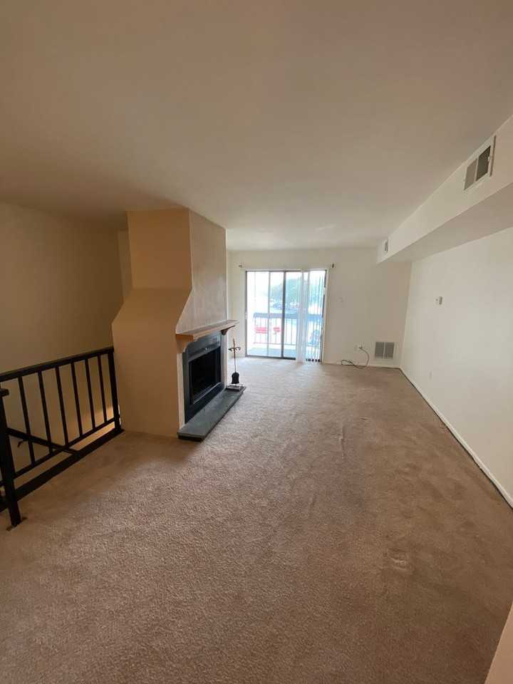 14 Lancaster Est - Photo 2 of 16