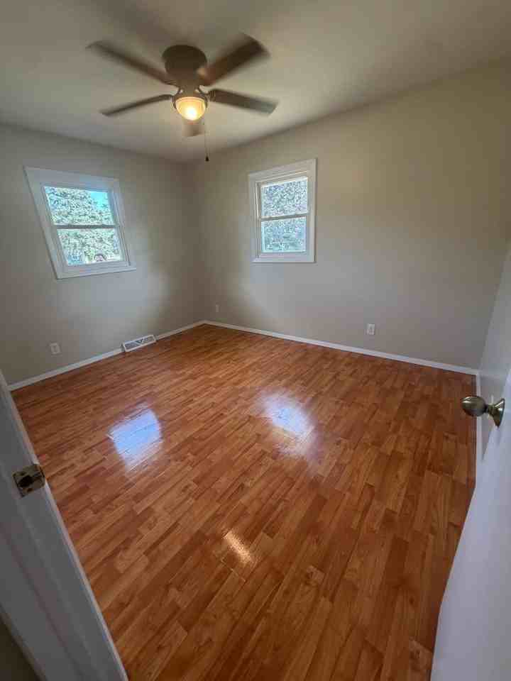 4427 Box Elder Ln - Photo 6 of 8