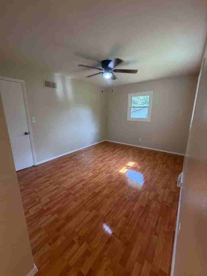 4427 Box Elder Ln - Photo 7 of 8