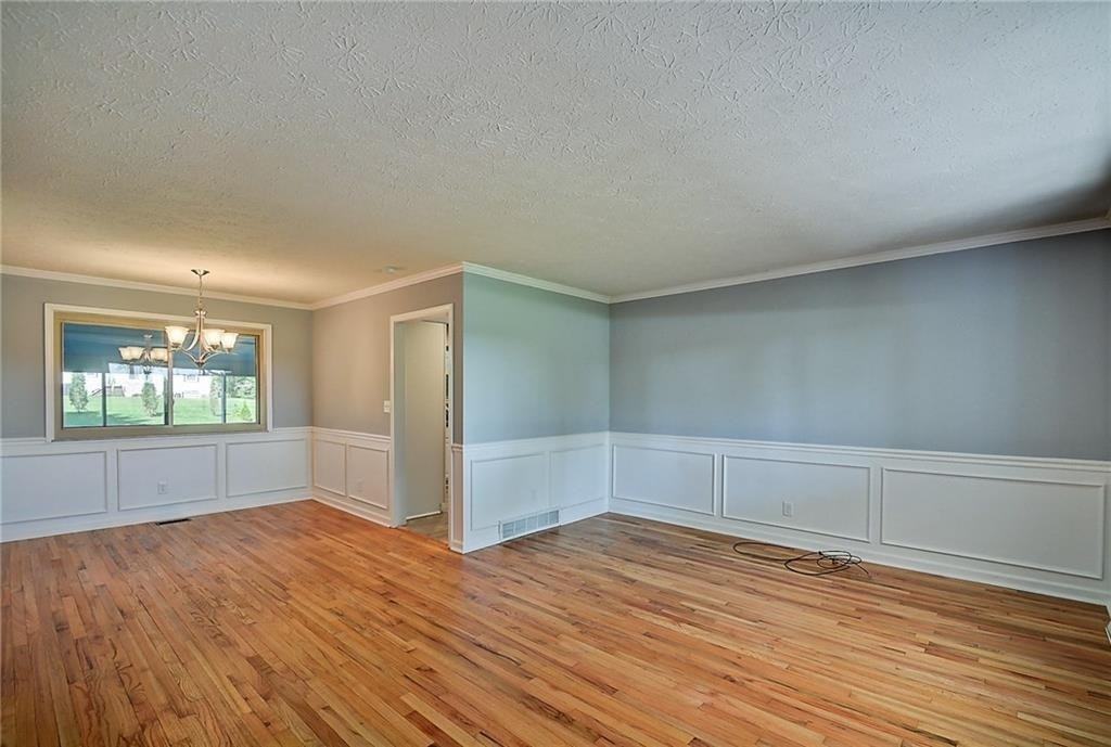 1108 N Morgantown Rd - Photo 5 of 26