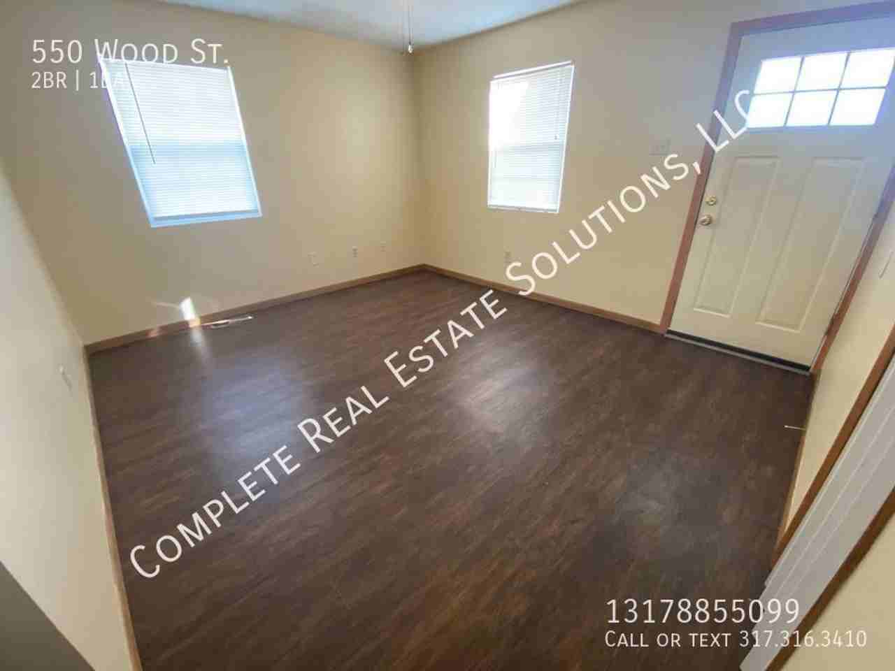 550 Wood St - Photo 4 of 10