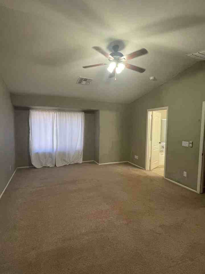12411 W Rancho Dr - Photo 2 of 27