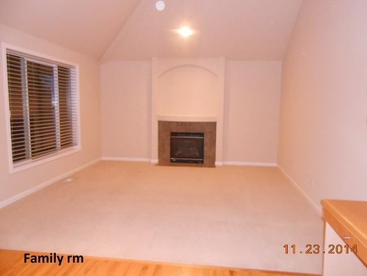 17916 33rd Pl W - Photo 4 of 29