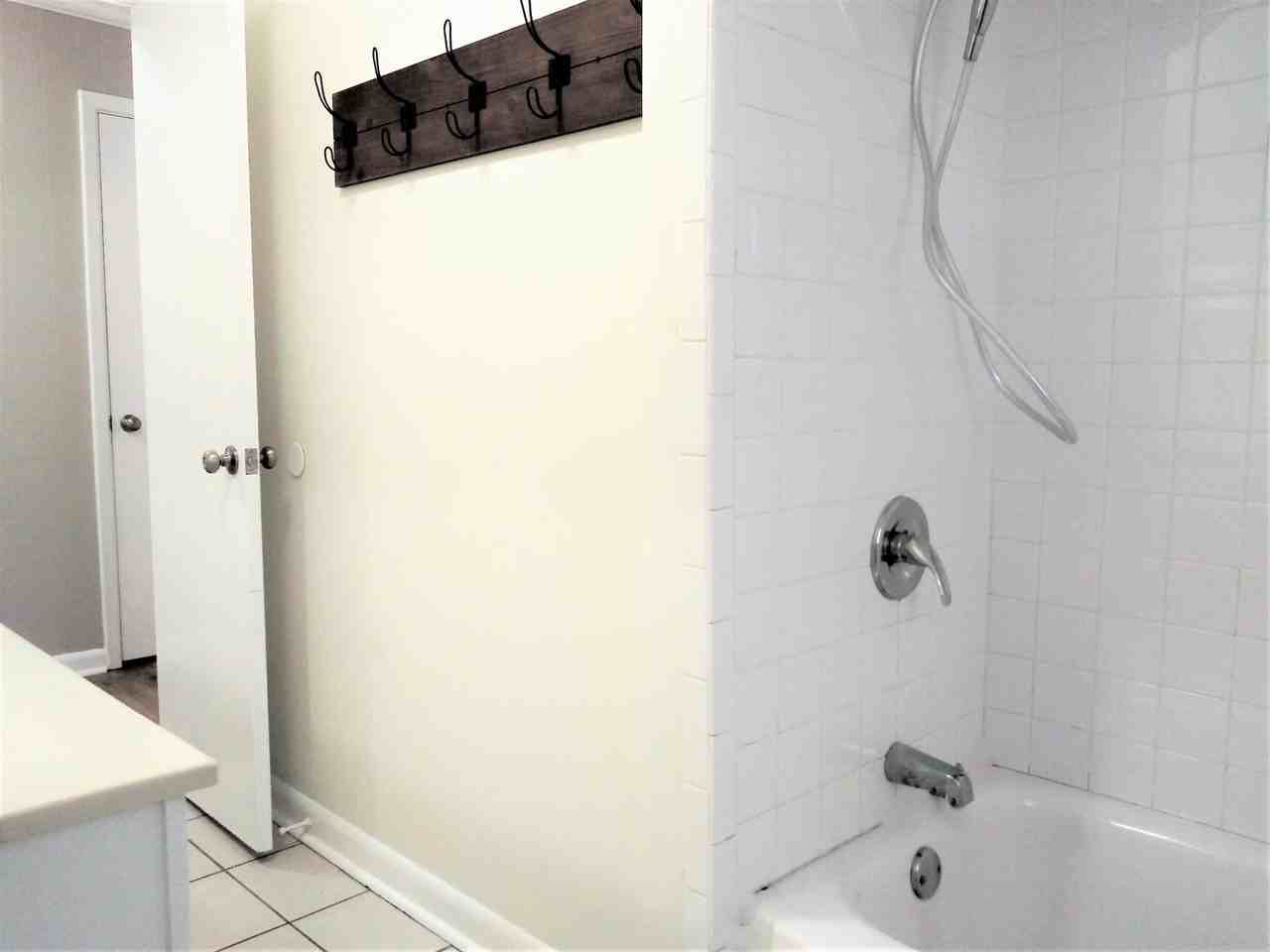 2309 Calray Ave Sw - Photo 6 of 19
