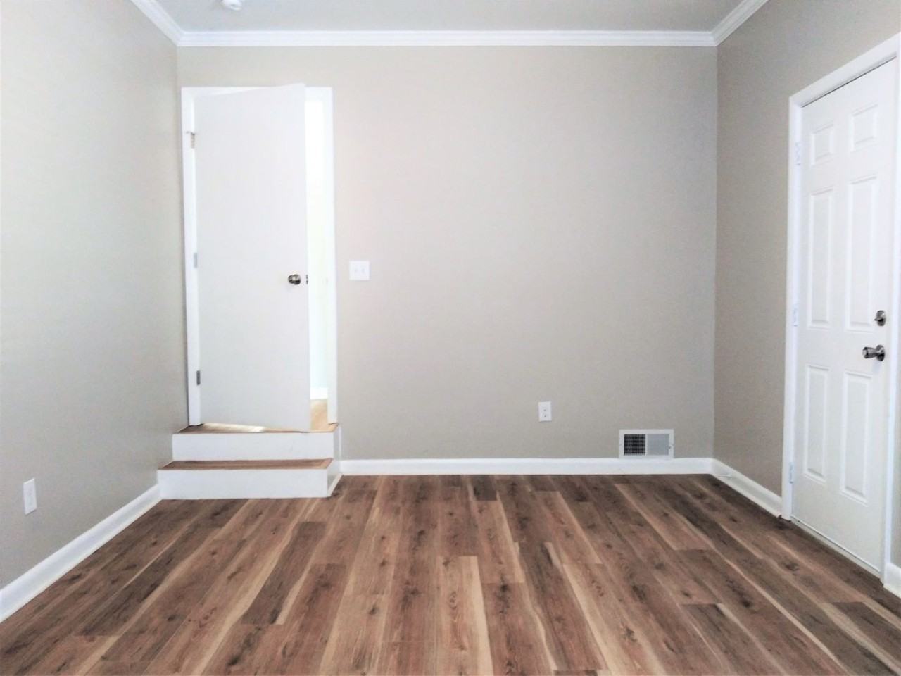 2309 Calray Ave Sw - Photo 7 of 19